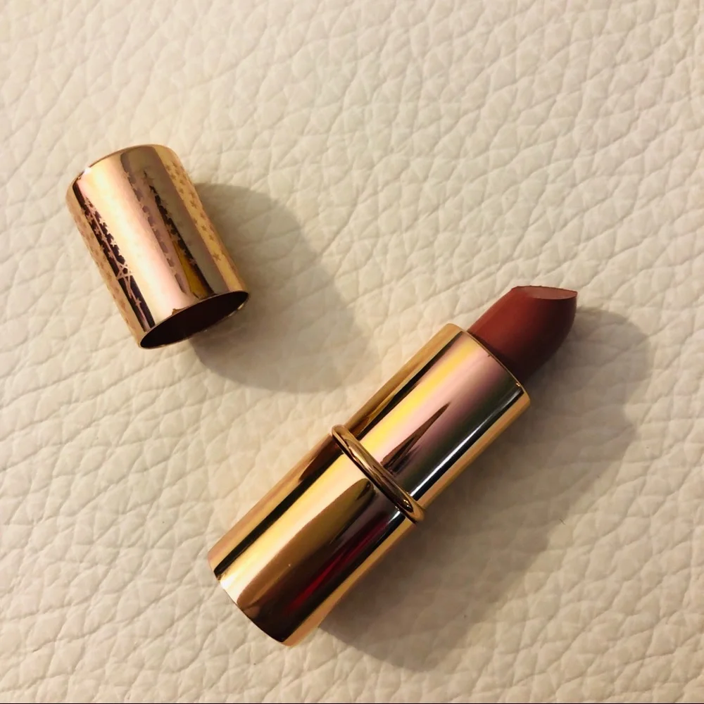 Charlotte Tilbury matte lispstick Travel Size